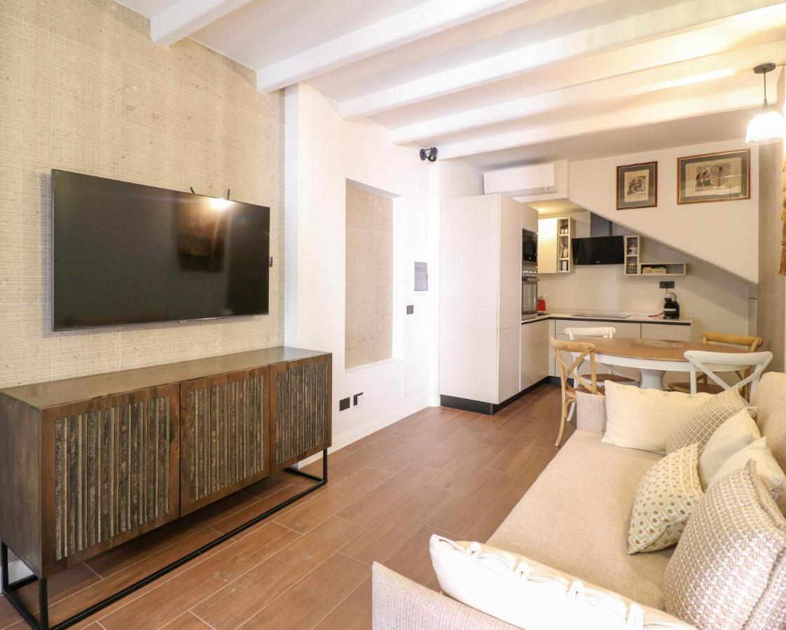 Home Avenue Luxury Townhouse 奧爾比亞 外观 照片